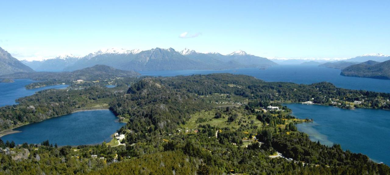 Hotel Alojamiento Curru Leuvu Bariloche Exterior foto